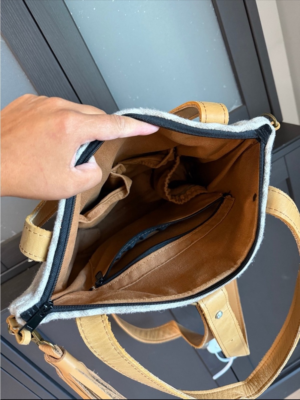 Mercy grey design tote/backpack - Picture 5 of 5